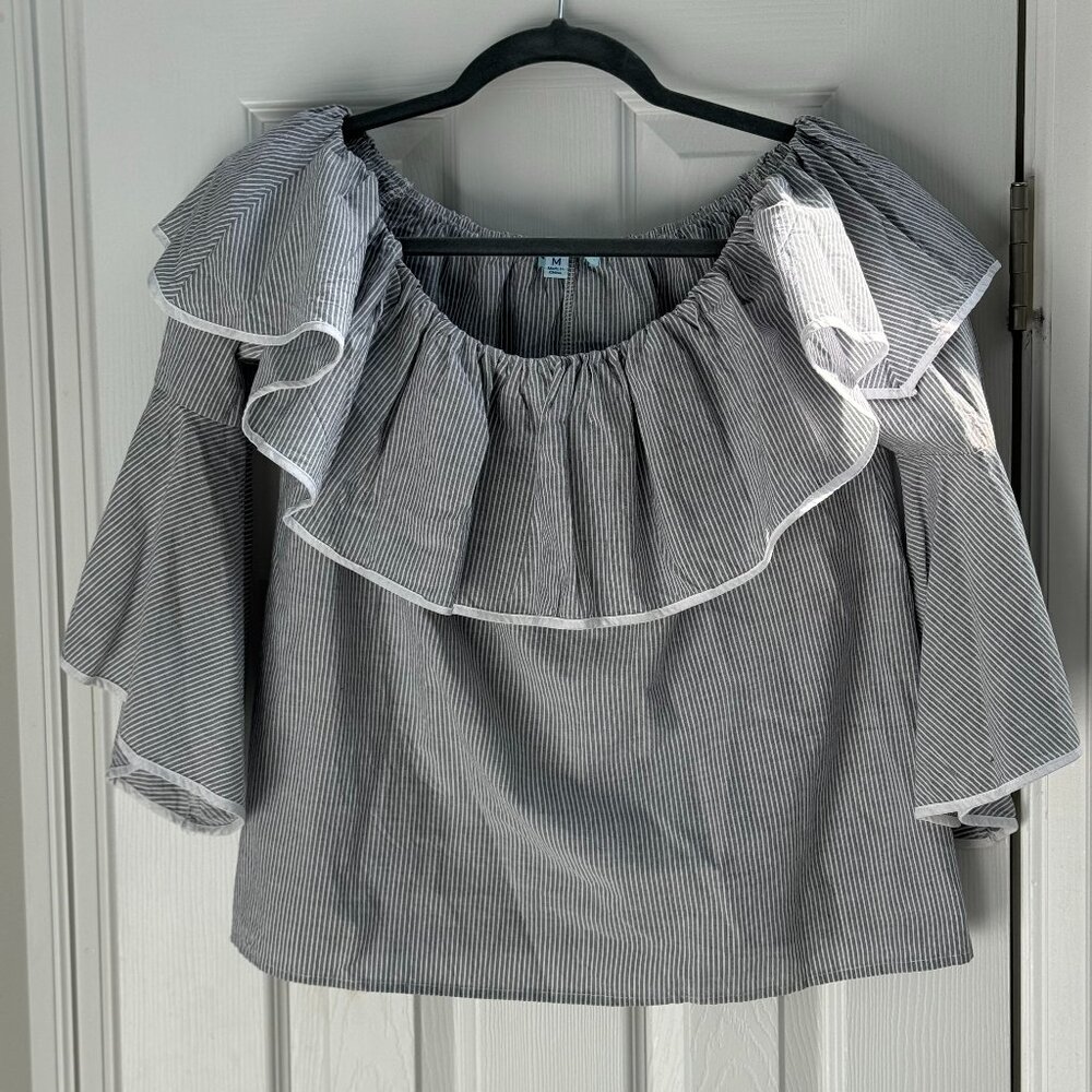 She & Sky Off the Shoulder Ruffle Blouse - Grey/White - Size M